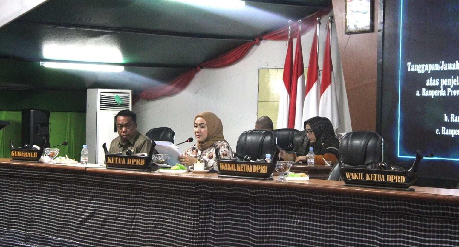 DPRD Sulbar Gelar Paripurna Terkait Pandangan Umum Fraksi-Fraksi DPRD