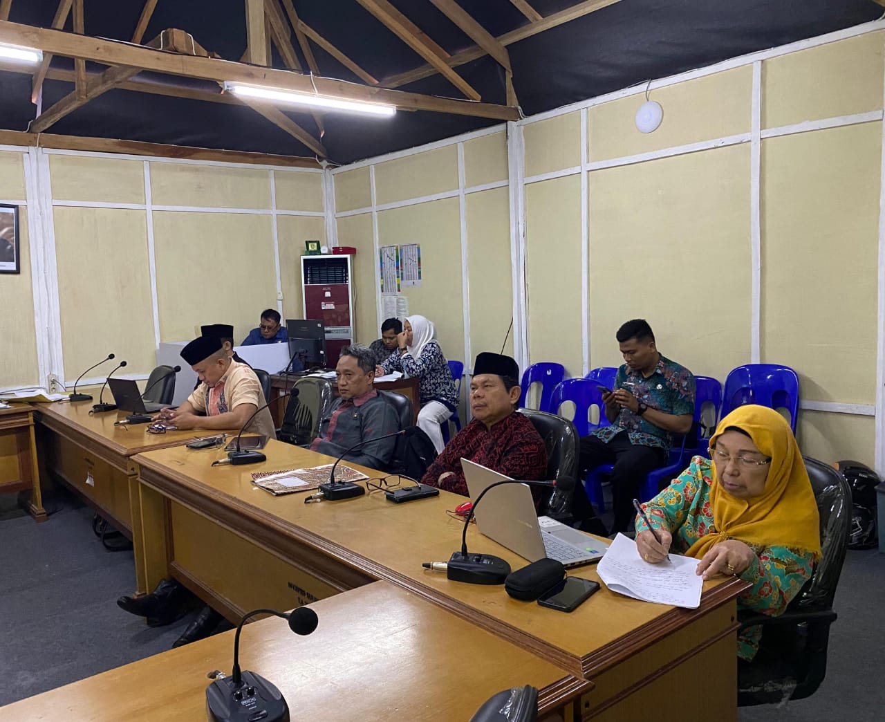 DPRD Provinsi Sulbar Gelar Rapat Kerja Panitia Khusus Pembahasan Rancangan Peraturan Daerah Tentang Fasilitasi Penyelenggaraan Pesantren