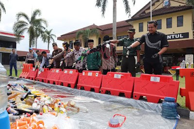 Ribuan Botol Miras di Bantul Dimusnahkan, Polisi: Bisa Picu Kejahatan