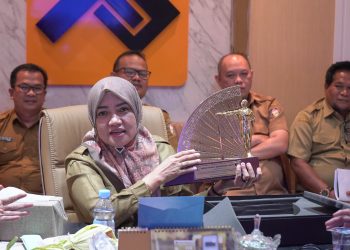 Kadis PU kota Makassar memimpin rapat koordinasi rutin bulanan dihadiri oleh Pejabat Struktural