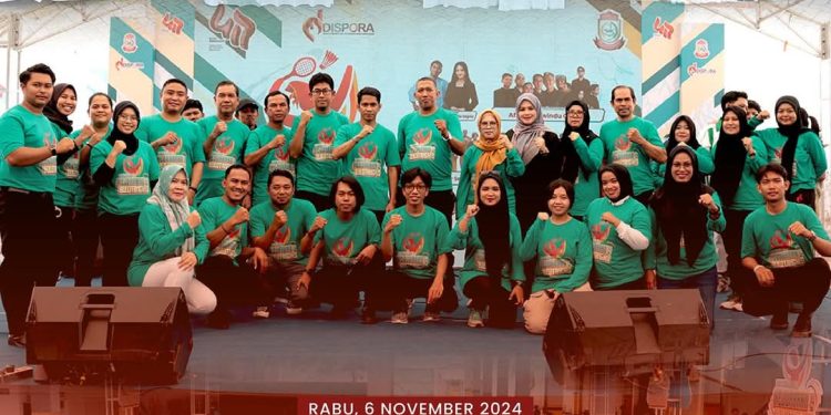 Plt. Kadispora Makassar secara resmi membuka Kejuaraan Bulutangkis Dispora 2024