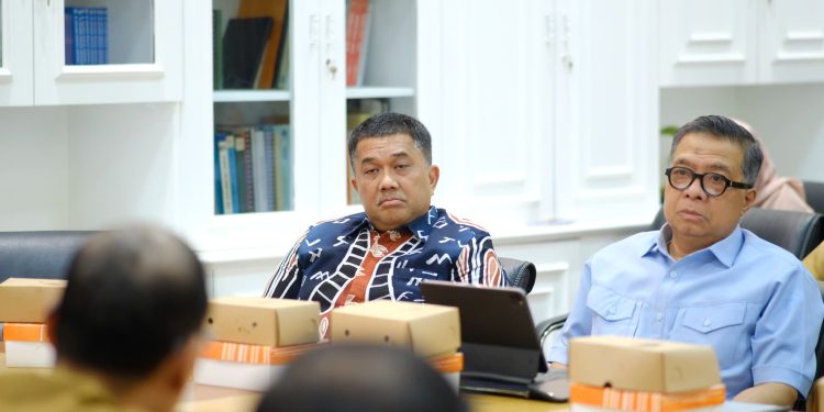Pj Sekda Makassar Gelar Rapat Koordinasi dengan Tim Transisi MULIA
