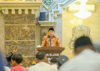 Safari Ramadan di Masjid Mubaraq, Munafri Arifuddin Ajak Warga Tingkatkan Ibadah dan Jaga Kondusivitas