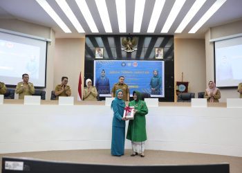 Sertijab Ketua TP PKK Kota Makassar, Melinda Aksa Resmi Gantikan Indira Yusuf Ismail