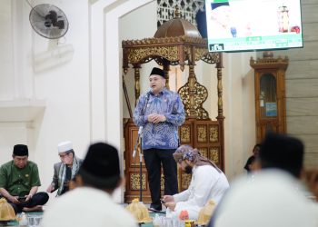 Buka Bersama Jamaah Masjid Raya, Munafri Komitmen Renovasi Masjid