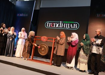 Sinergi Pemerintah dan UMKM, Wakil Wali Kota Makassar Hadiri Trend Hijab Expo Ramadan 2025
