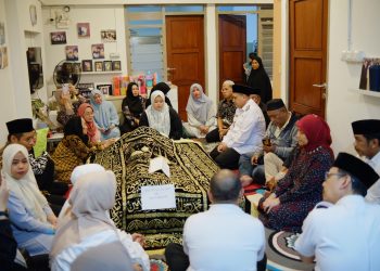 Wali Kota dan Wakil Wali Kota Makassar Melayat ke Rumah Duka Ayah Kadis Pariwisata