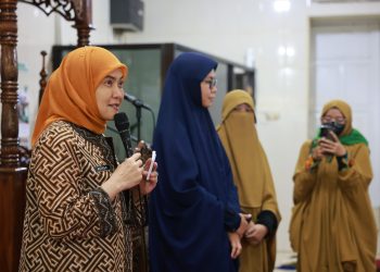 Wakil Wali Kota Makassar, Aliyah Mustika Ilham, Buka Kegiatan Tebar Ifthar Akbar di Masjid Aisyiyah