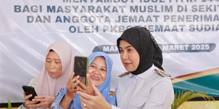 Wakil Wali Kota Makassar Hadiri Penyaluran Paket Pasar Murah di Gereja Toraja Jemaat Sudiang