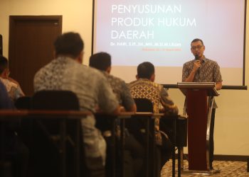 Plh Sekda Makassar Zulkifli Nanda Buka Bimtek Penyusunan Produk Hukum Daerah