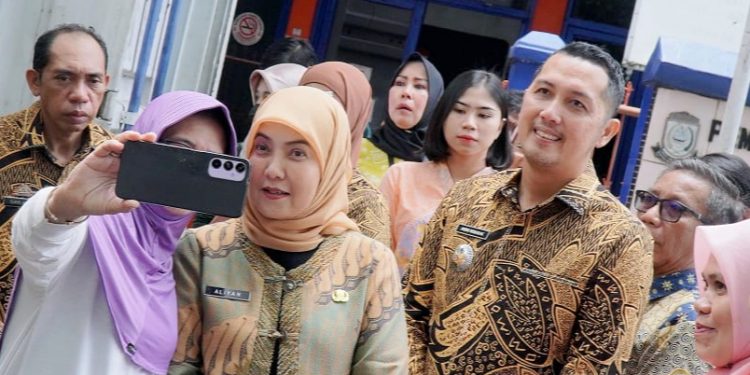 Wakil Wali Kota Makassar Tinjau Pelaksanaan Pasar Murah di Kecamatan Makassar