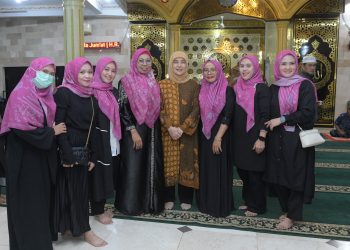 Wakil Wali Kota Makassar Aliyah Mustika Ilham, Buka Puasa Bersama di Masjid Nurul Jihad