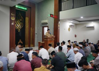 Safari Ramadan di Masjid Nurul Azis, Wali Kota Munafri Ajak Warga Jaga Keamanan dan Ketertiban Kota