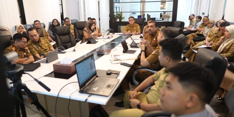 Pj Sekda Makassar Pimpin Rakor Pengelolaan APBD dan Pengadaan Barjas Bersama KPK RI