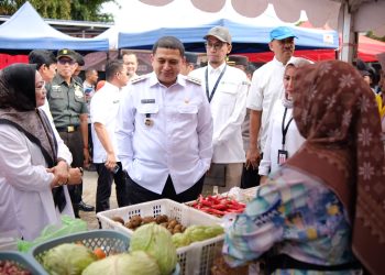 Kunjungi Gerakan Pasar Murah, Wali Kota Munafri Pastikan Harga Pangan Terjangkau
