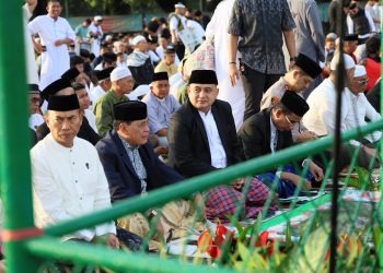Wali Kota Makassar Munafri Arifuddin Ikuti Salat Idulfitri di Lapangan Karebosi