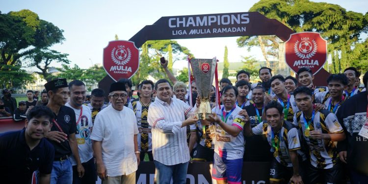 Wali Kota Munafri Hadiri Final Liga Mulia Ramadan 2025 dan Serahkan Trofi Juara