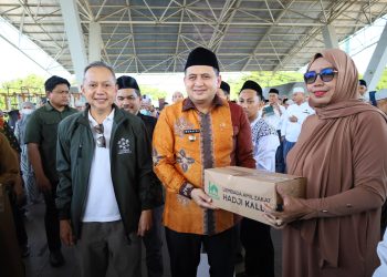 Pemkot Makassar Salurkan 5.500 Paket Sembako untuk Pekerja Keagamaan