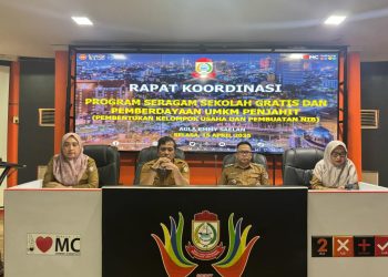 Pemkot Makassar Berdayakan UMKM Lokal Jahit Seragam Gratis SD & SMP