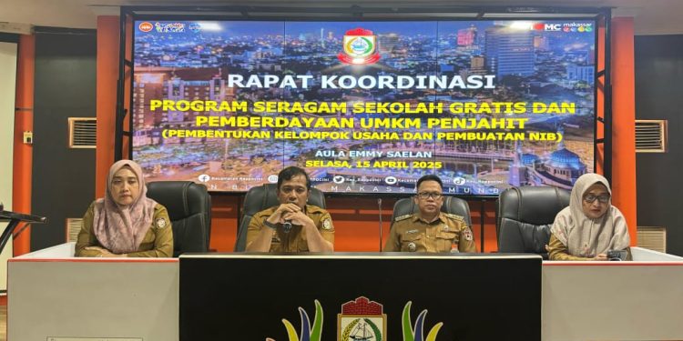 Pemkot Makassar Berdayakan UMKM Lokal Jahit Seragam Gratis SD & SMP