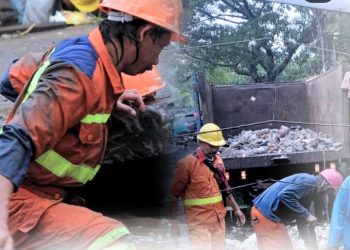 Camat Tamalanrea instruksi langsung eksekusi tumpukan sampah bekas galian di jalan poros perintis kemerdekaan