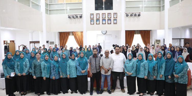 TP PKK Makassar Matangkan Sistem Pendataan Keluarga Terintegrasi Lewat Bimtek Dasawisma