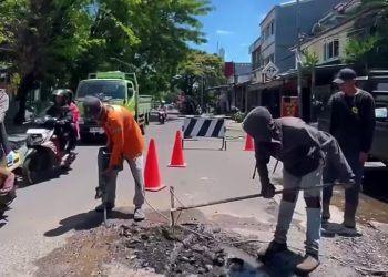 Satgas BJJ Dinas PU Kota Makassar Kembali Bergerak Cepat Menindaklanjuti Aduan Masyarakat Yang Masuk Melalui Aplikasi LONTARA