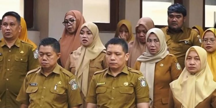 ''Jajaran Dinas PU Makassar dalam rapat pengadaan barang dan jasa''