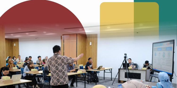 DPMPTSP Makassar Dorong Pelaku Usaha Kuasai Pelaporan Investasi Digital