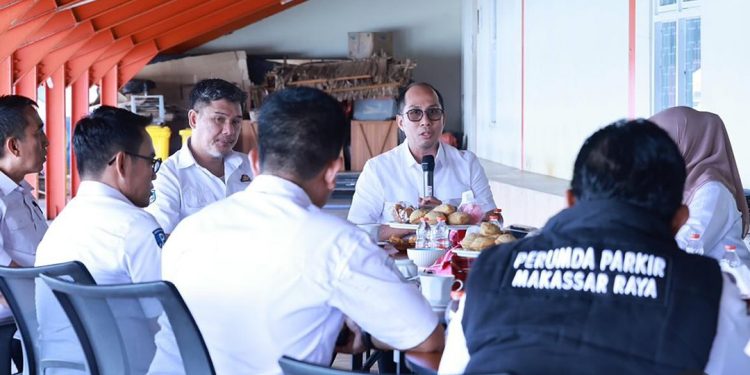 Makassar dan Perumda Parkir Kompak Berantas Parkir Liar di Kawasan Losari