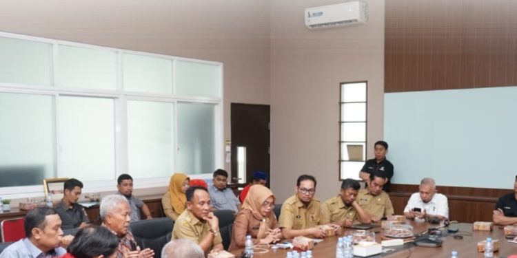Camat Tallo Gerak Cepat Bahas Sengketa Lahan Gatot Subroto, Pertemuan Tegang tapi Solutif!
