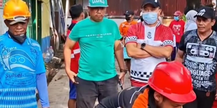 Jumat Bersih Mamajang: TPS3R Sambung Jawa Dibedah Total, Warga Antusias!