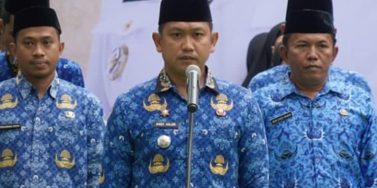 Camat Bontoala Pimpin Upacara Hari Pahlawan, Semangat Perjuangan Membara di Balai Kota Makassar!
