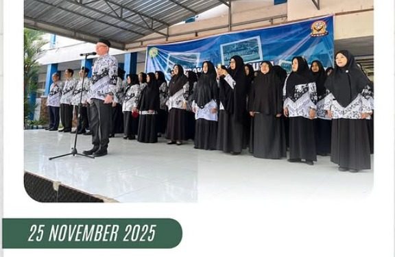 SMP Negeri 12 Makassar Tegak di Hari Guru, Barisan Pendidik Jadi Simbol Keteladanan Bangsa