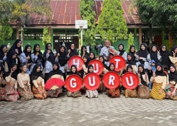 SMP Negeri 32 Makassar Tunjukkan Wajah Pendidikan Bermartabat di Hari Guru Nasional 2025