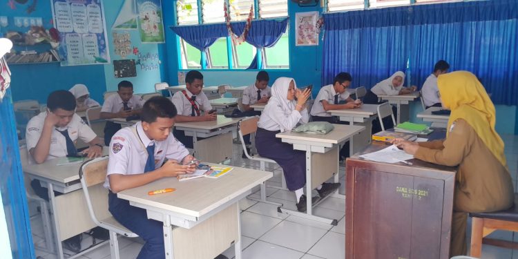 Ujian Dimulai! SMP Negeri 45 Makassar Tunjukkan Kesiapan Digital Siswa Lewat STS Online Semester Genap 2026