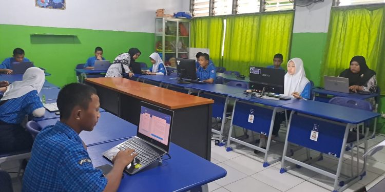 SMP NEGERI 45 KOTA MAKASSAR TANCAP GAS! Simulasi TKA 2026 Berjalan Mulus, Siswa Kelas 9 Tampil Percaya Diri**